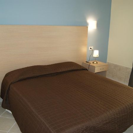 Guest House Golfo Xifonio Augusta Zewnętrze zdjęcie