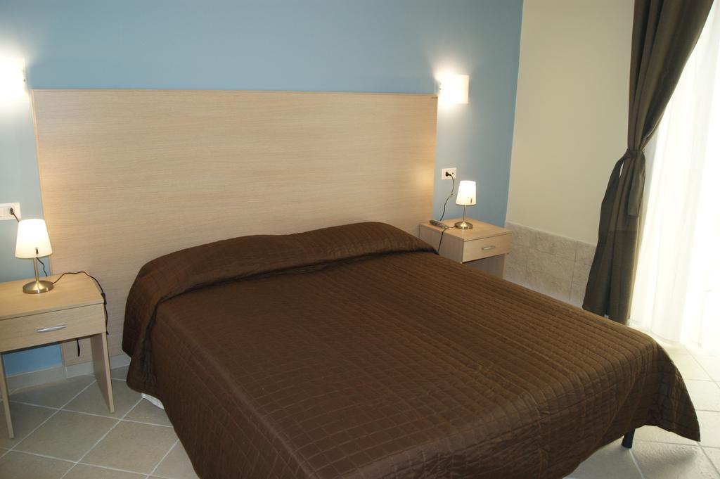 Guest House Golfo Xifonio Augusta Zewnętrze zdjęcie